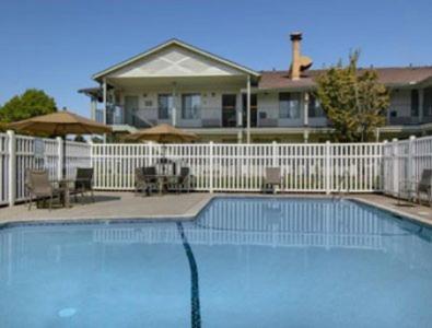 Super 8 Creswell/South Eugene Hotell Exteriör bild